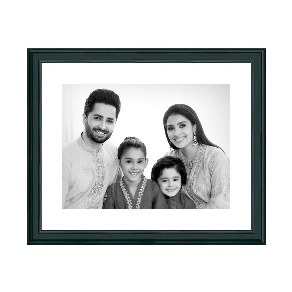 lux-tier-landscape-black-border